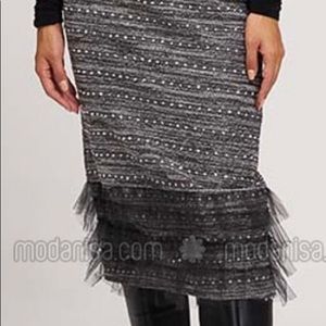 Black-Unlined- Metal Theard Skirt